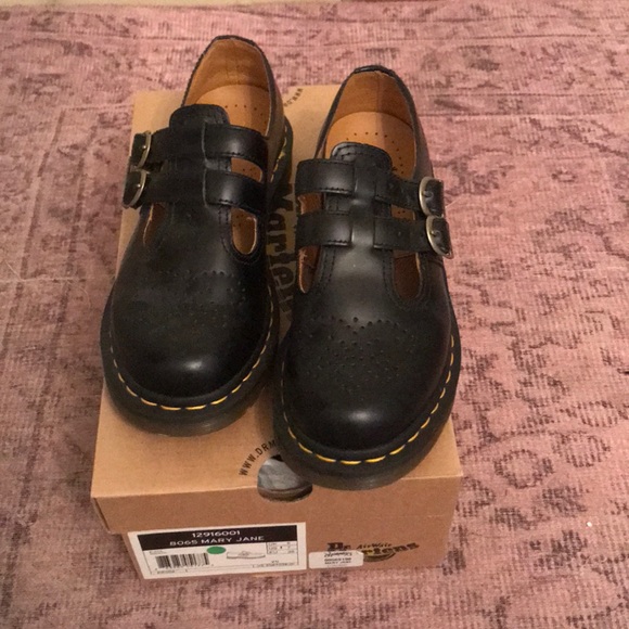 Dr. Martens Shoes - Dr. Martens 8065 Mary Jane